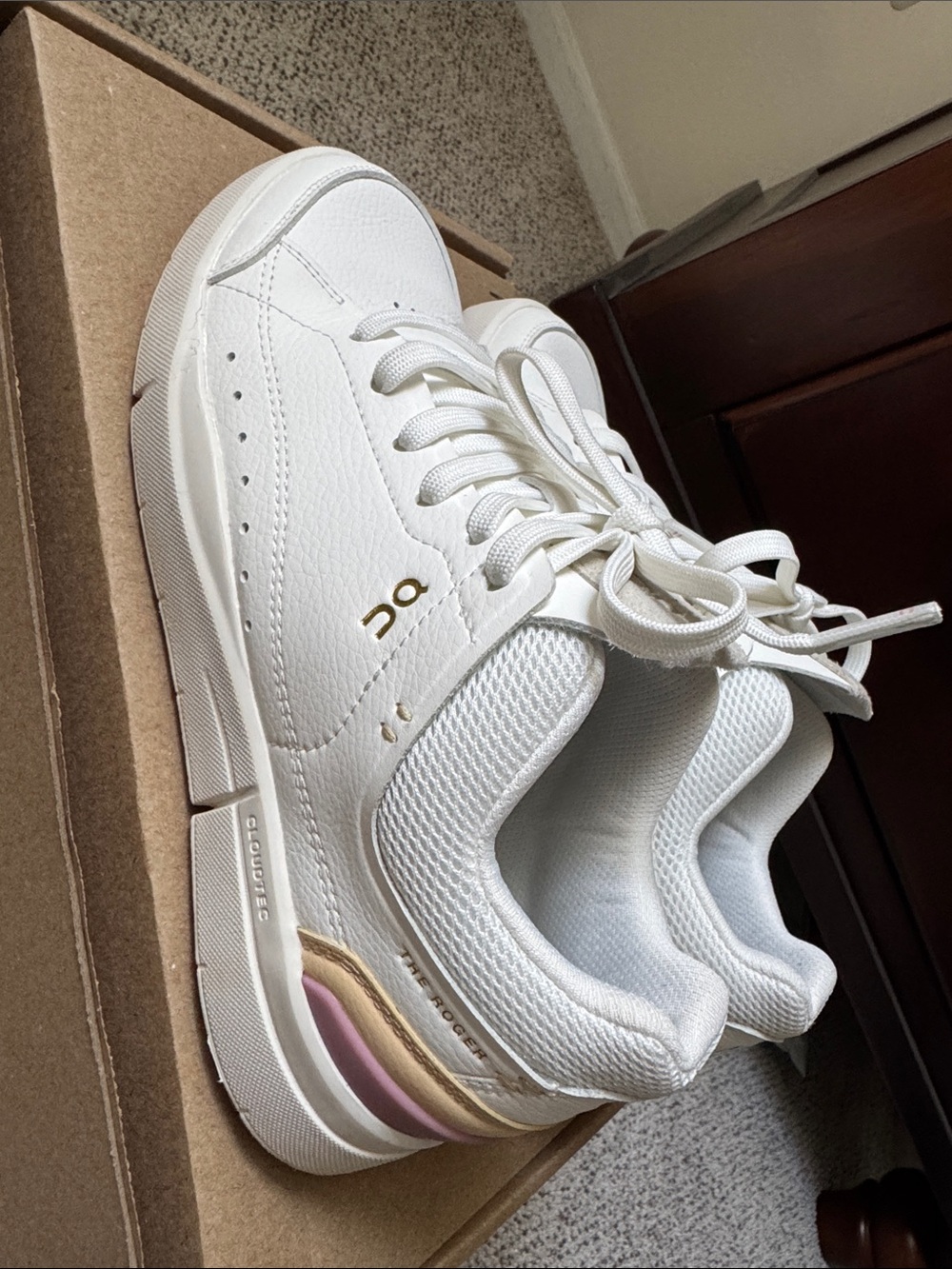 On Cloud The Roger Centre Court Sneaker in Cream with Pink Accents Size 6